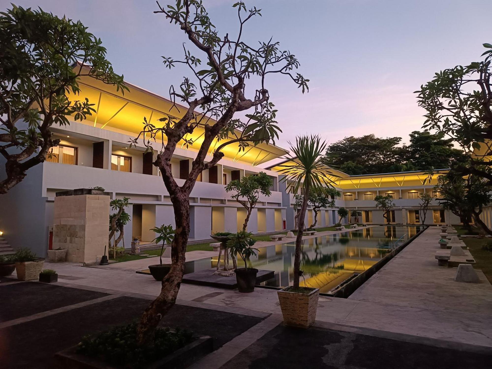 Kuta Living By Kamara Hotel Екстериор снимка