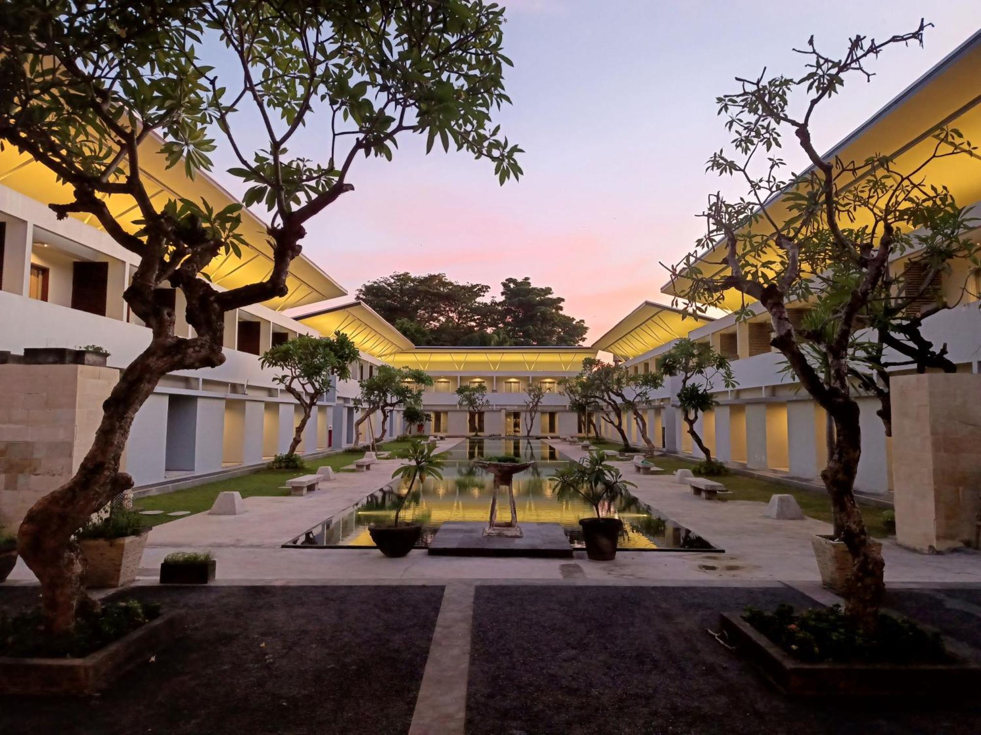 Kuta Living By Kamara Hotel Екстериор снимка